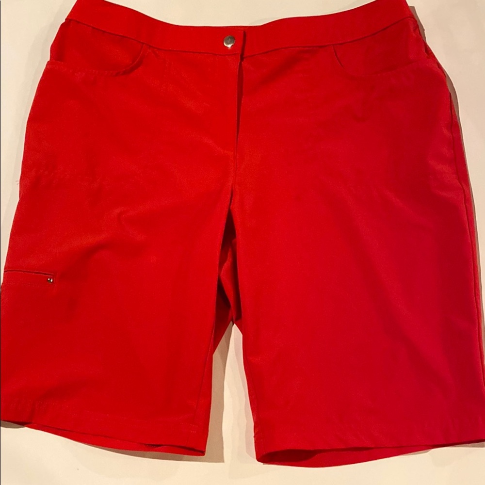 Chico's Red Bermuda Shorts Tailored Knee-Length size 1.5
SH-16 - Picture 2 of 13